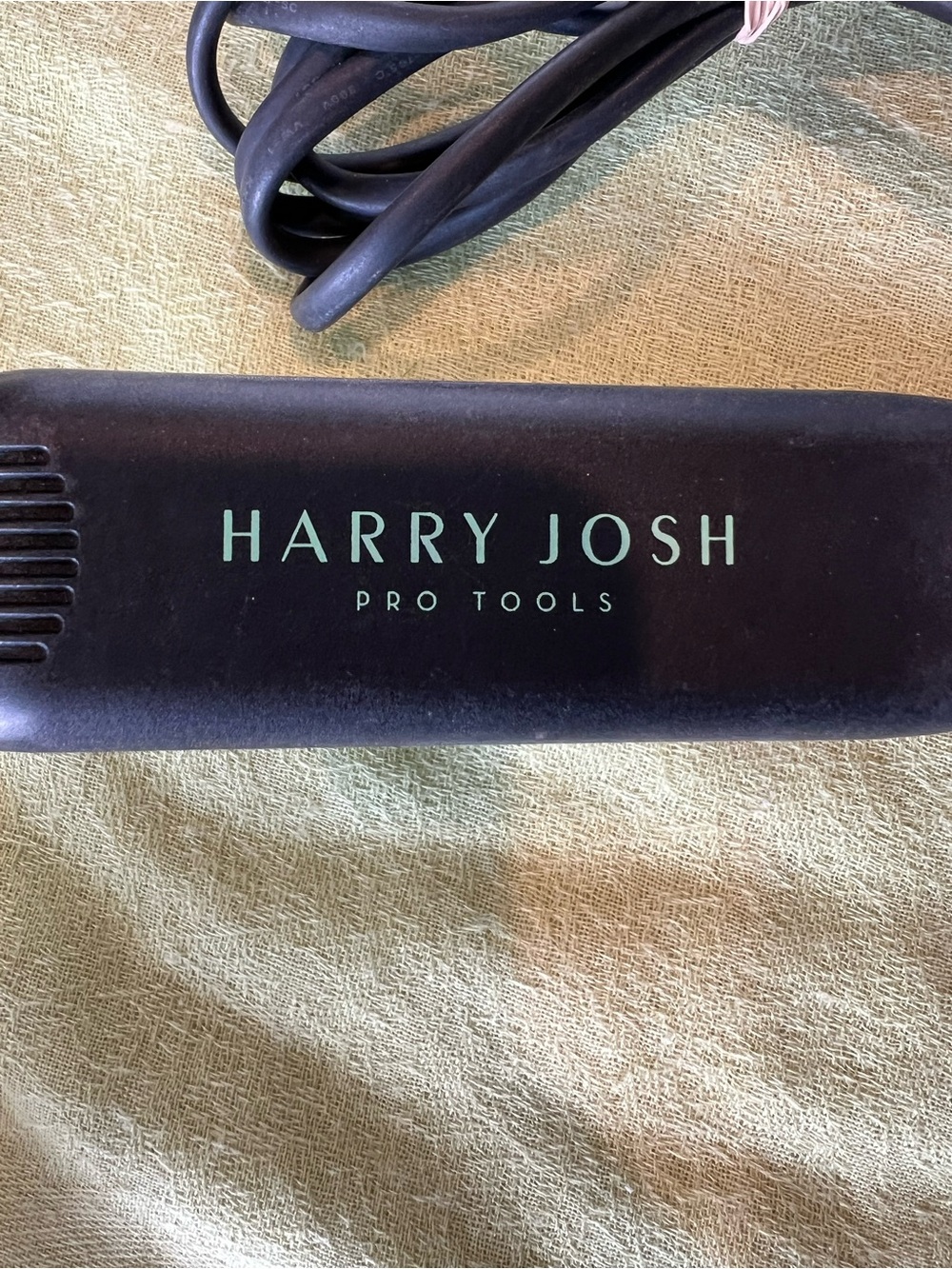 Harry Josh Pro Tools Black electric Flat Iron